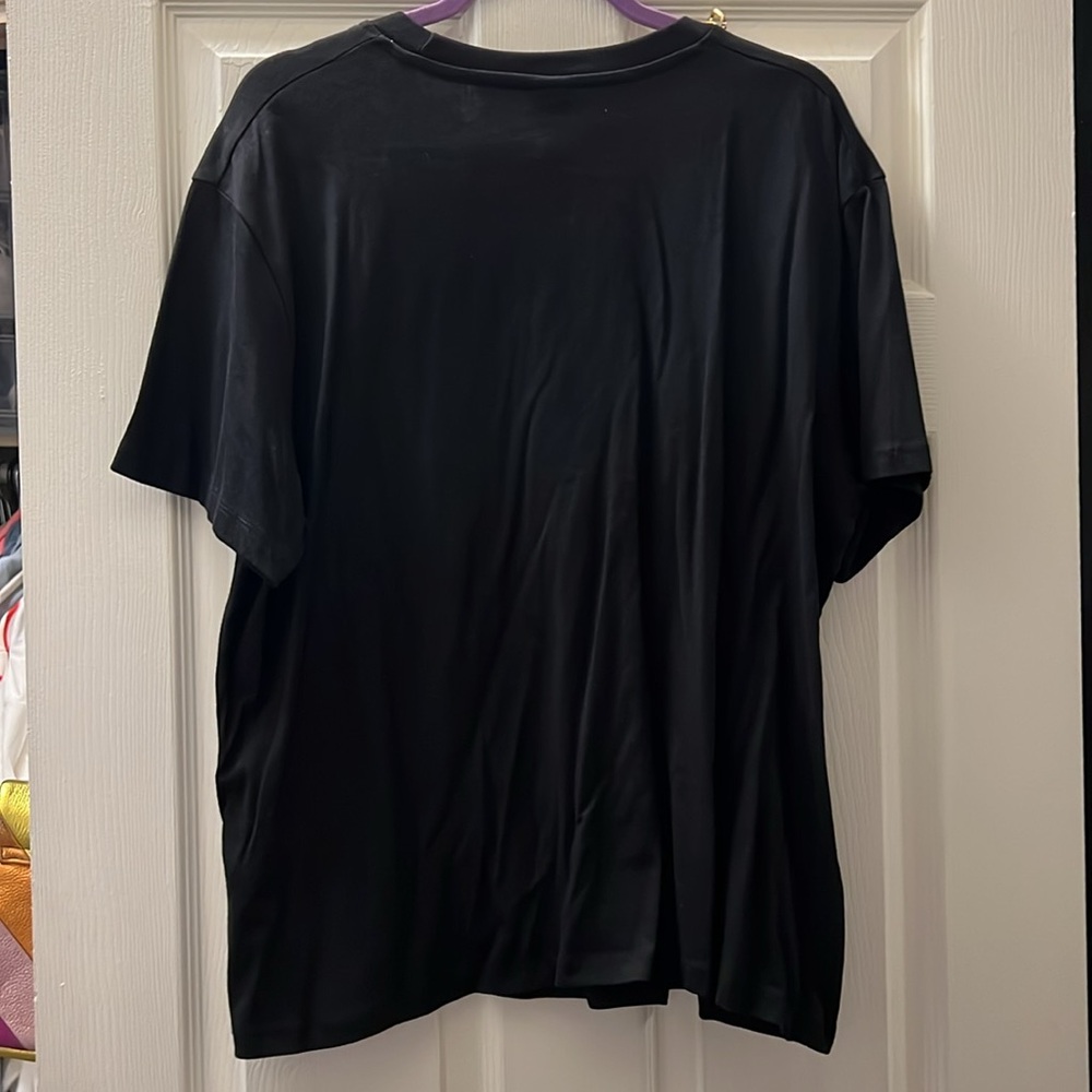 Black T-Shirt with Gold Chain Accent - Picture 4 of 4